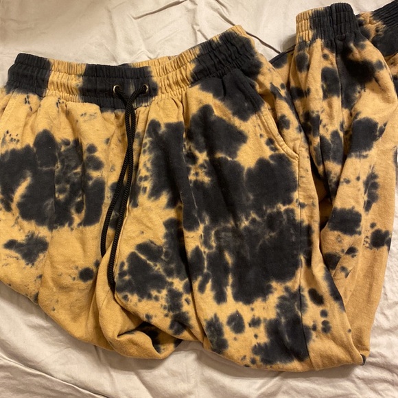 TIE DYE JOGGER SWEATPANTS - Picture 2 of 4